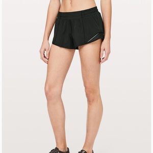 Black Hotty Hot 2.5” II shorts size 8